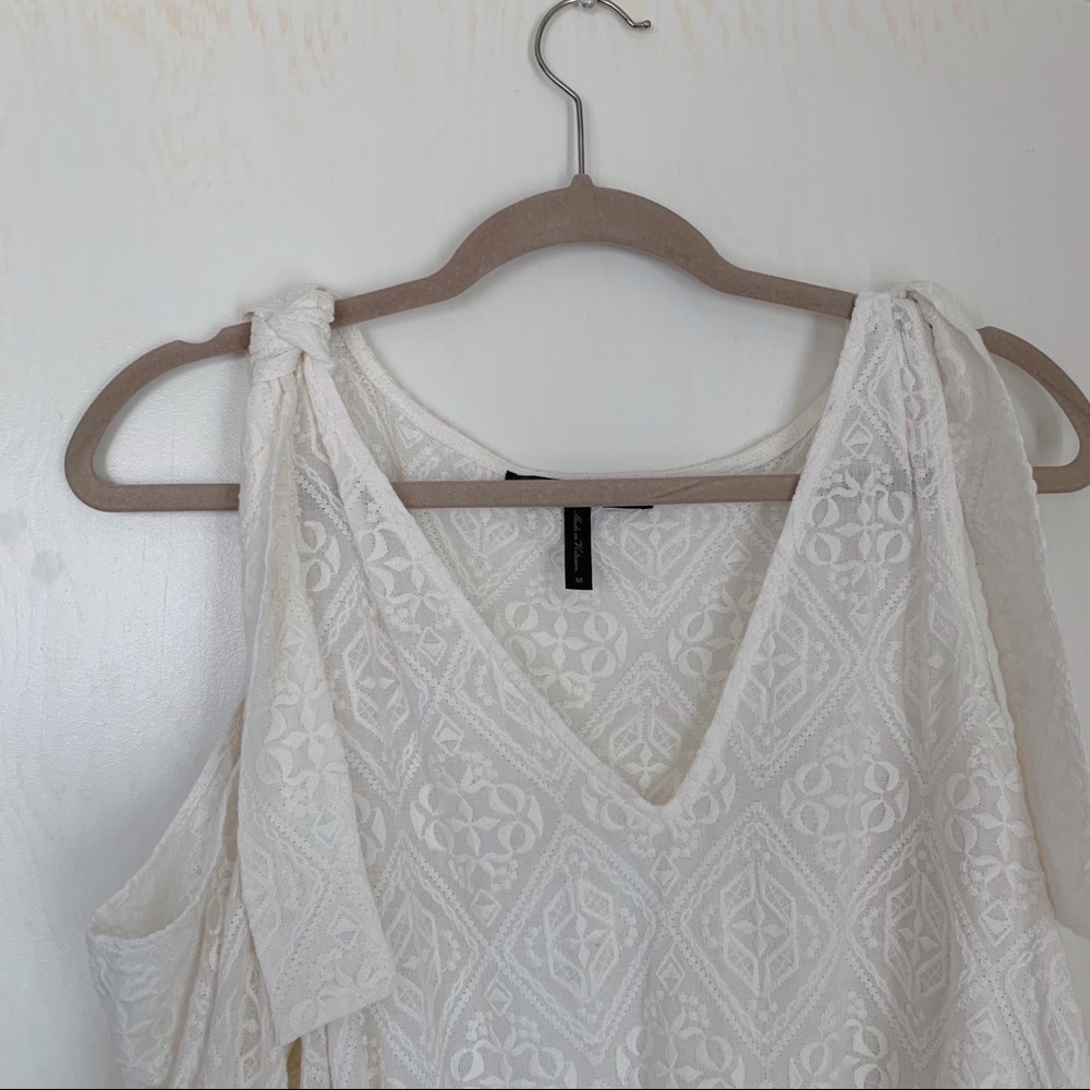 Cold Shoulder Top - Picture 3 of 4